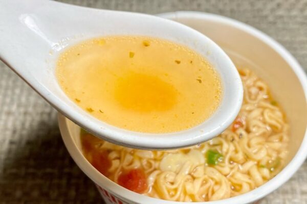 カップヌードル『魔法のレストラン』コラボ「トマトスープ→担々麺」実食レビュー